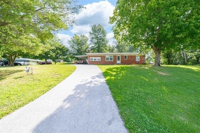 Welcome to this charming 3-bedroom, 1-bath brick home nestled in - photo 4