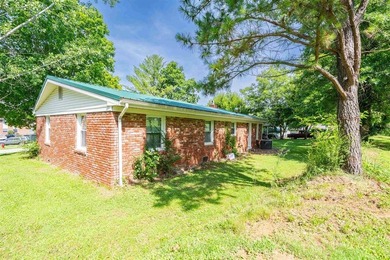 Welcome to this charming 3-bedroom, 1-bath brick home nestled in - photo 6