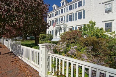 The Pickering-Heffenger House c.1804 Live where history was made - photo 1