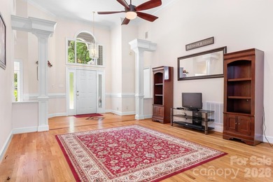 Welcome home to this beautifully maintained traditional - photo 12