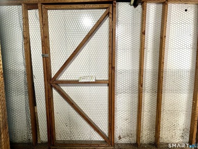 Welcome to this charming 1-bedroom, 1-bath co-op perfectly - photo 18