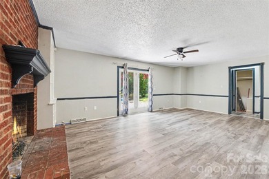 Welcome to this beautifully updated 3-bed, 2-bath home in the - photo 7