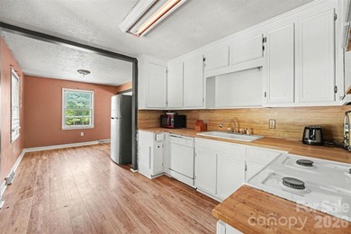 Welcome to this beautifully updated 3-bed, 2-bath home in the - photo 9