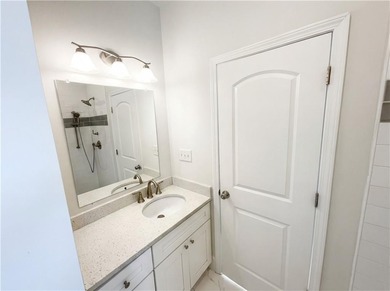 Move right in and start living! This charming 2-bedroom, 1-bath