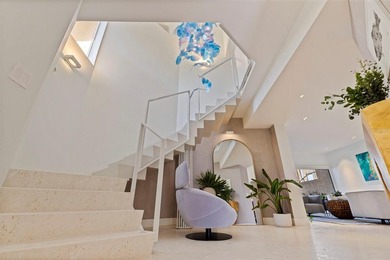 A boater's dream, elevated by exceptional interior design - photo 11