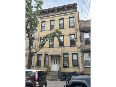 Let us presents an exceptional investment opportunity in the - photo 3