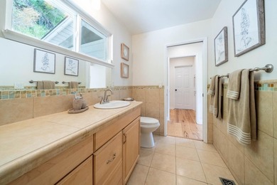SUNSATIONAL! Rare treasure, nestled in a peaceful cul-de-sac and - photo 34