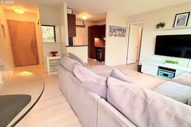 Welcome to the Four Seasons: named for its beautiful and unique