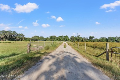 Lake Home For Sale in Hawthorne, Florida