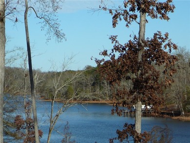 Beautiful waterfront lot. Newer restricted Subdivision. Min 1200 - photo 1