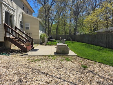 This huge colonial offers 2841 sf living space! Boasting 4 - photo 8