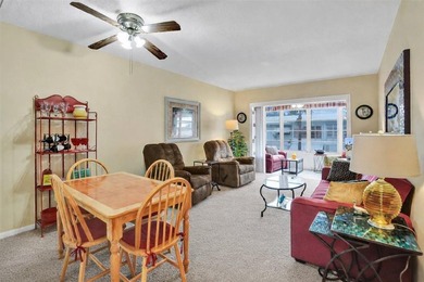 Welcome to this charming 1 Bedroom/1 Bathroom top-floor condo in - photo 12