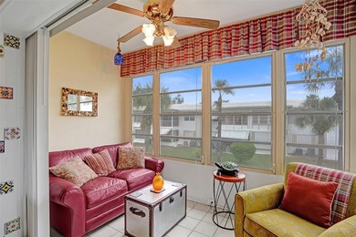 Welcome to this charming 1 Bedroom/1 Bathroom top-floor condo in - photo 17