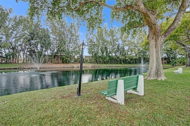 Welcome to this charming 1 Bedroom/1 Bathroom top-floor condo in - photo 24