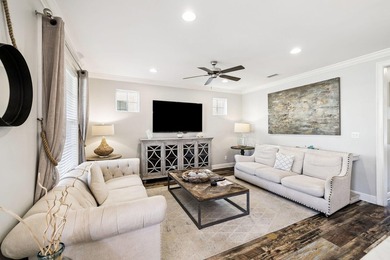 Welcome to this beautifully appointed 4-bedroom, 4-bathroom - photo 5