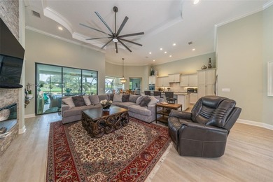 THIS STUNNING POOL HOME HAS 4 BEDROOMS, 3 FULL BATHS, 2 CAR - photo 12