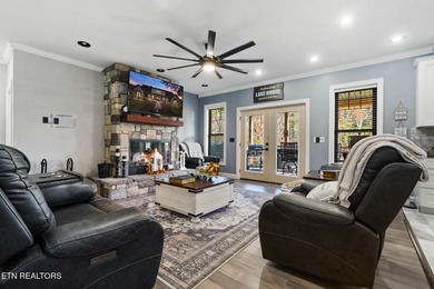 Welcome to 975 Lake Smoky Rd, a rare lakefront retreat with 2 - photo 13