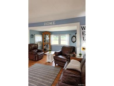 Welcome to Country Living but close to city conveniences! This - photo 17
