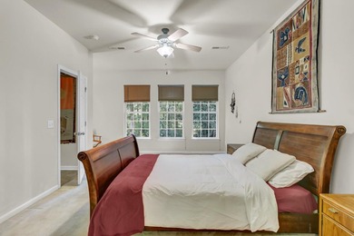 Welcome to this beautifully maintained 4-bedroom, 2.5-bath home - photo 23