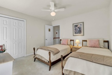 Welcome to this beautifully maintained 4-bedroom, 2.5-bath home - photo 34