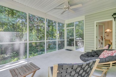 Welcome to this beautifully maintained 4-bedroom, 2.5-bath home - photo 38