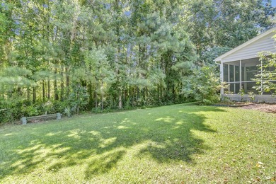 Welcome to this beautifully maintained 4-bedroom, 2.5-bath home - photo 41