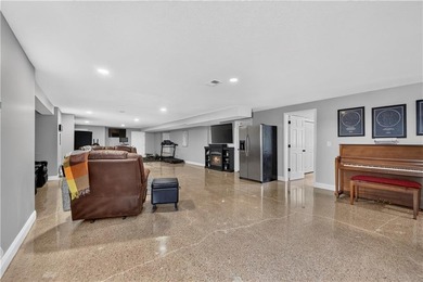 Welcome to your own private 15.38-acre retreat where luxury - photo 49