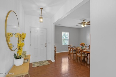 Natural Gas Cooking, Hardwood Floors, Gas Fireplace, Tankless - photo 6