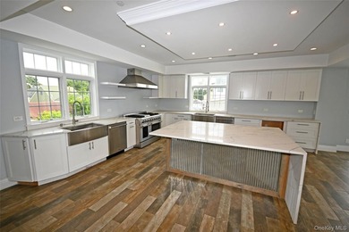 Spacious Waterfront Almost New Construction | 5 Bed | 3 Bath | - photo 11