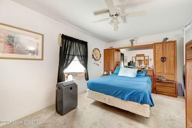 Welcome home to a spacious 3 bedroom, 2 bathroom beachside condo - photo 18