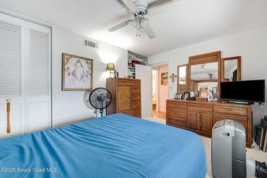 Welcome home to a spacious 3 bedroom, 2 bathroom beachside condo - photo 19