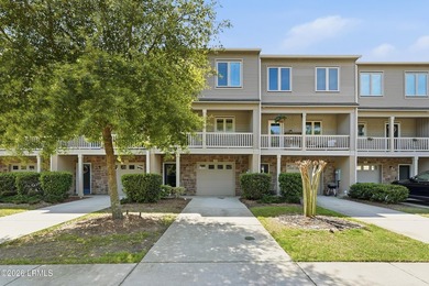 (private lake, pond, coastal) Townhome/Townhouse For Sale in Hilton Head Island South Carolina