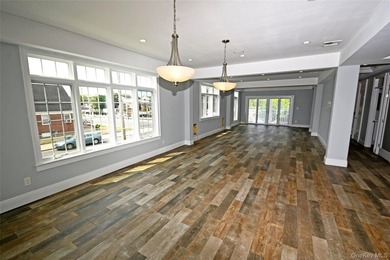 Spacious Waterfront Almost New Construction | 5 Bed | 3 Bath | - photo 21