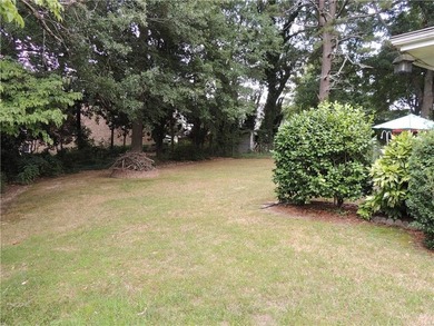 LOCATION LOCATION LOCATION! Incredible Convenience to Hot Green - photo 7