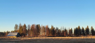 Lake Acreage For Sale in Chiloquin, Oregon