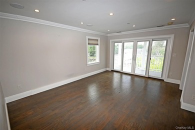 Spacious Waterfront Almost New Construction | 5 Bed | 3 Bath | - photo 31