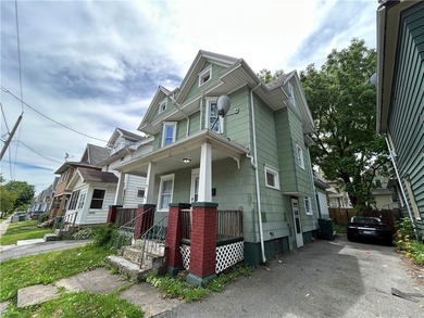 Spacious 4 bedroom Colonial! Currently rented at $1,512 per - photo 2
