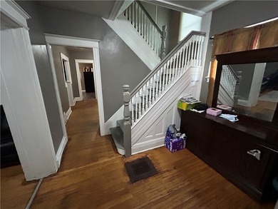 Spacious 4 bedroom Colonial! Currently rented at $1,512 per - photo 5