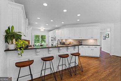 Welcome to 2134 River Cliff Drive, an exceptional residence - photo 13