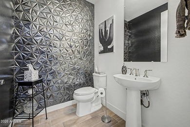 Some homes have upgrades. This one has a destination. Perfectly - photo 19