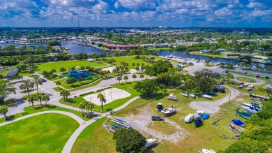 The perfect Handy-man special with a 10,000 sqft lot. Amazing - photo 20
