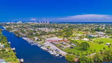 The perfect Handy-man special with a 10,000 sqft lot. Amazing - photo 21