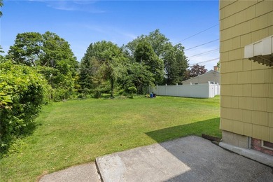 Great location in the heart of Brighton with highly sought-after - photo 5
