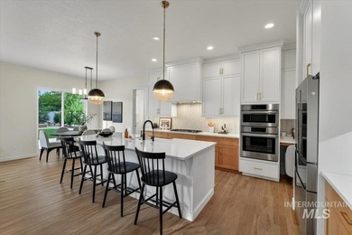 Better than new in coveted Dry Creek Ranch, this impeccably - photo 6