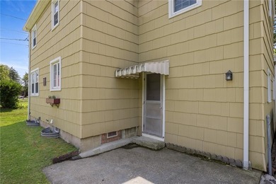 Great location in the heart of Brighton with highly sought-after - photo 8