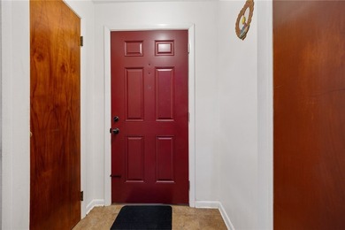 Great location in the heart of Brighton with highly sought-after - photo 9