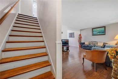 Great location in the heart of Brighton with highly sought-after - photo 10