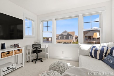 Welcome to effortless lakeside living in the heart of Whitehall - photo 31