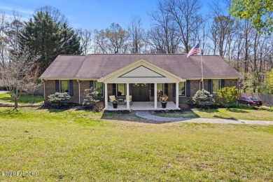 Fort Loudoun Lake Home For Sale in Knoxville Tennessee