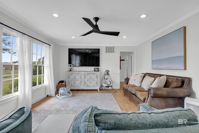 ** MOTIVATED SELLERS ** Welcome to this updated 3 bedroom, 3 - photo 3